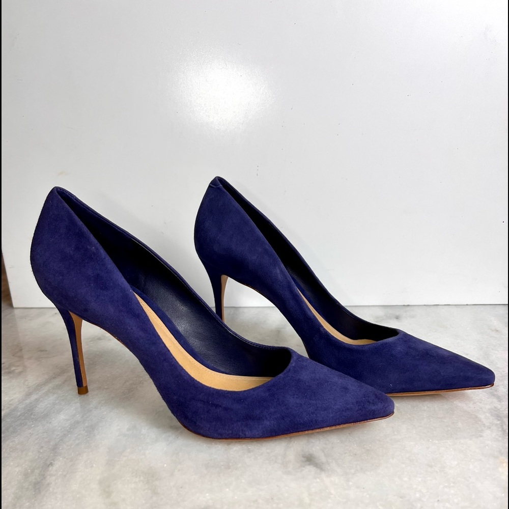 Schutz Rosie Suede Pump